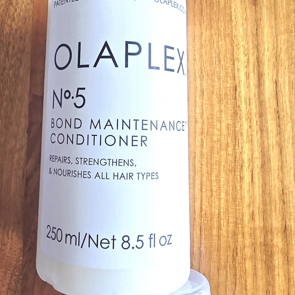 NEW! OLAPLEX No.4 and No.5 Bond Maintenance Shampoo And Conditioner Set - Picture 8 of 10